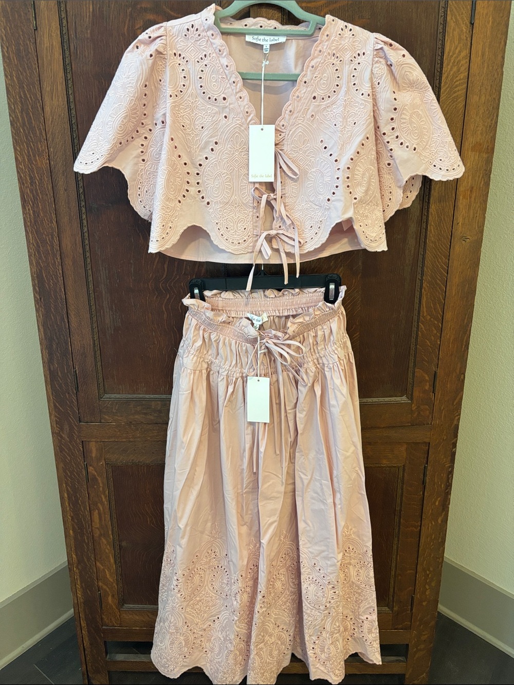 Sofie The Label - Eyelet Crop Top & Maxi Skirt Set - Blush Pink - NWT - Picture 4 of 4
